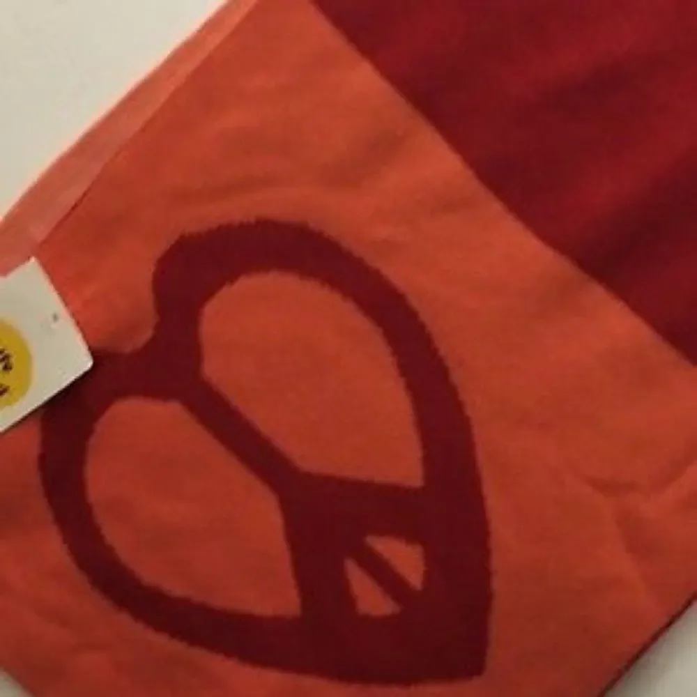 Life Is Good I Love You Snuggly Heart Scarf NWT